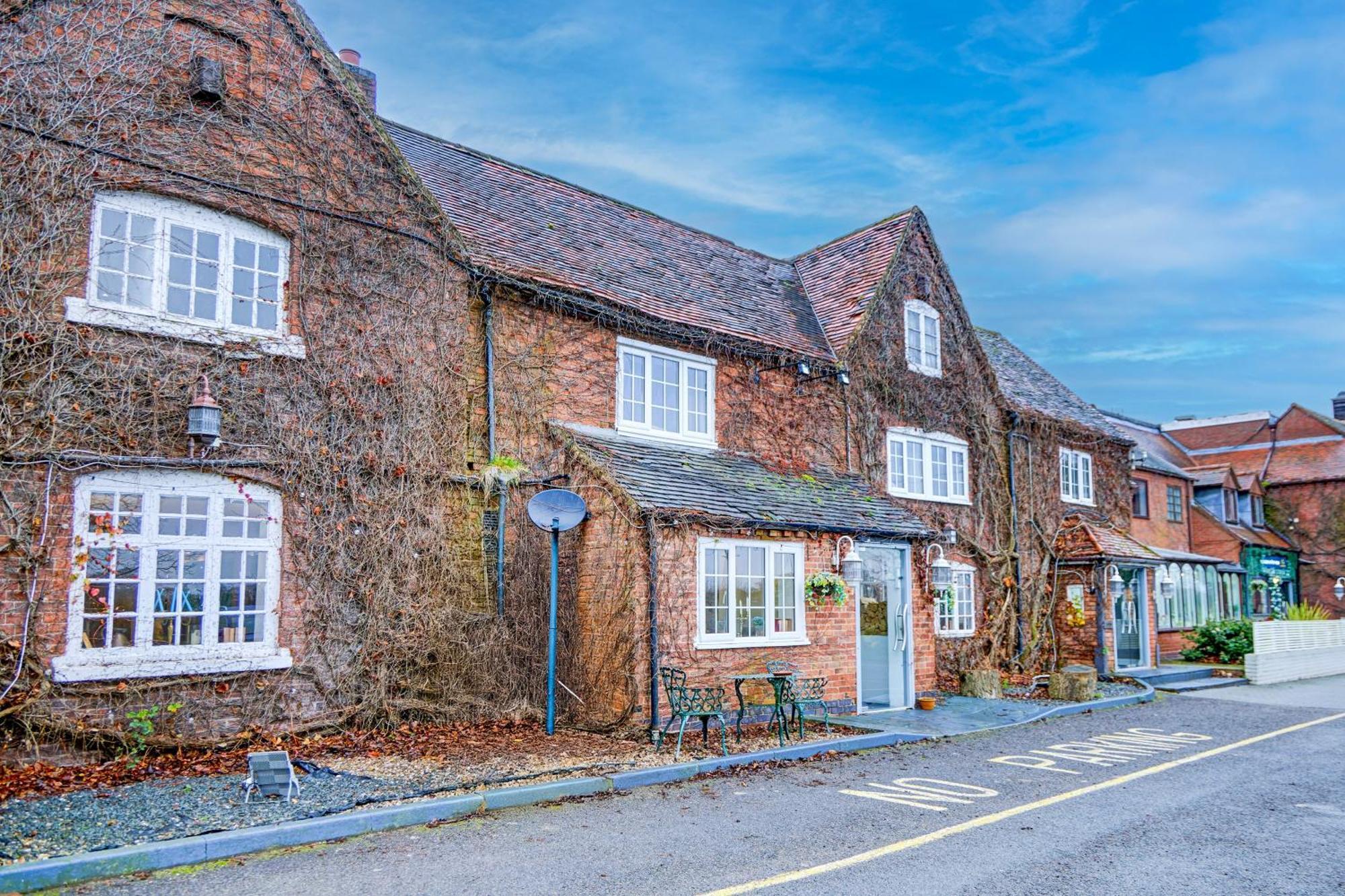 Warwickshire Park Hotel Kenilworth By Belvilla Honiley Exteriör bild